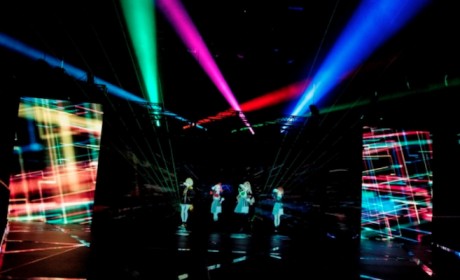 日本年轻人除了VR、AR，现在还用一种XR技术开演唱会